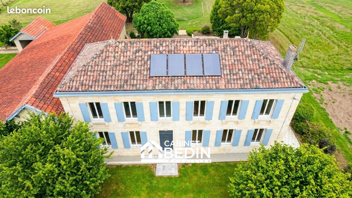 Maison 9 pièces 302 m² · à Bourg · 302 m² · 499 000 €