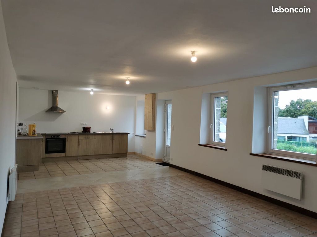 Maison 4 pièces 100 m² · à Belle-Isle-en-Terre · 100 m² · 795 €/mois
