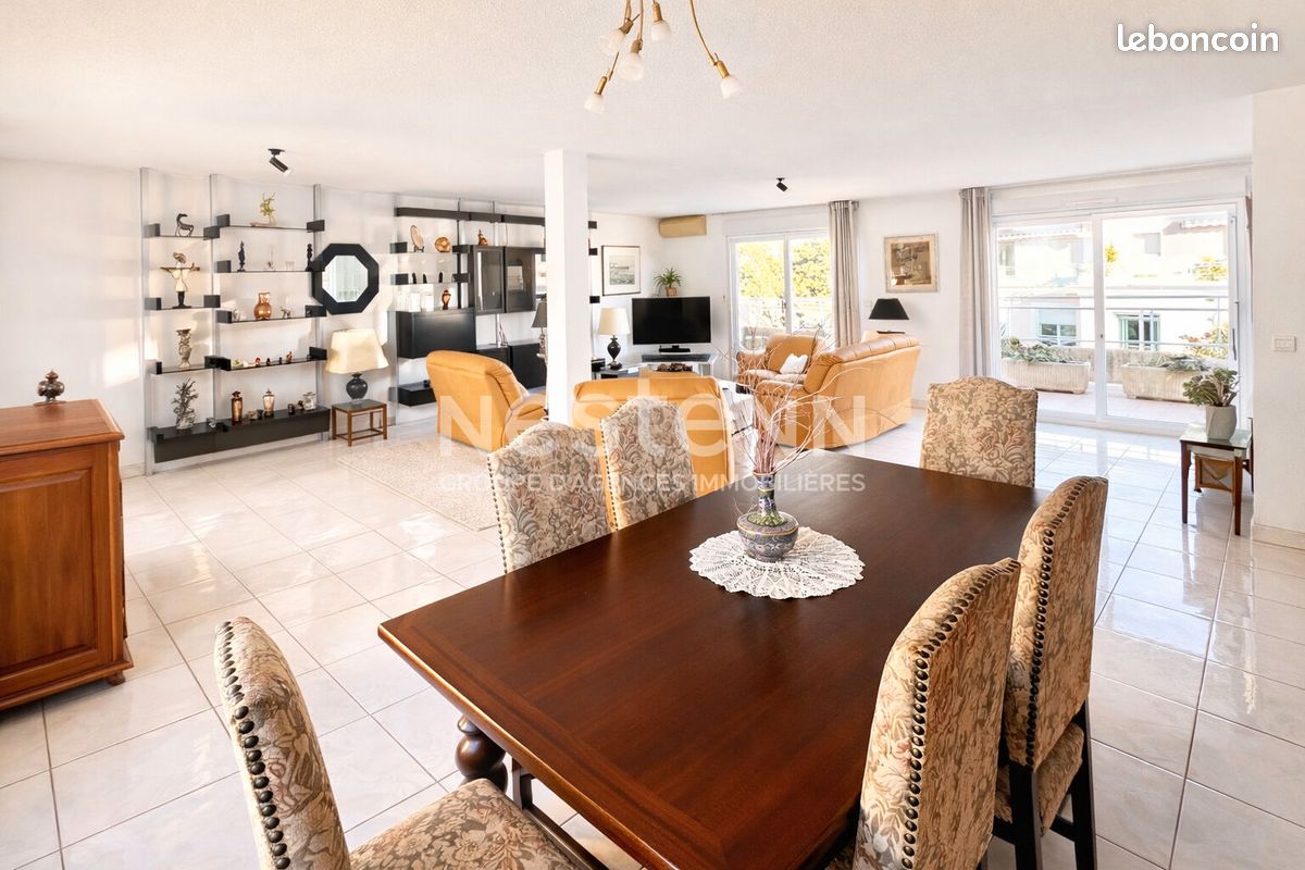 Appartement 4 pièces 143 m² · à Saint-Raphaël · 143 m² · 840 000 €