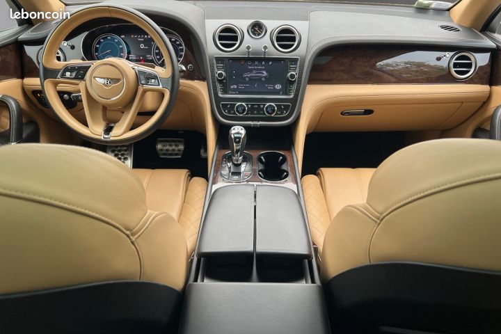 BENTLEY BENTAYGA W12 6.0 608 4X4 BVA 608Ch Garantie 12 mois (image 2)