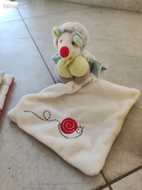 Peluches, jeux et doudous divers en très bon état (image 12)