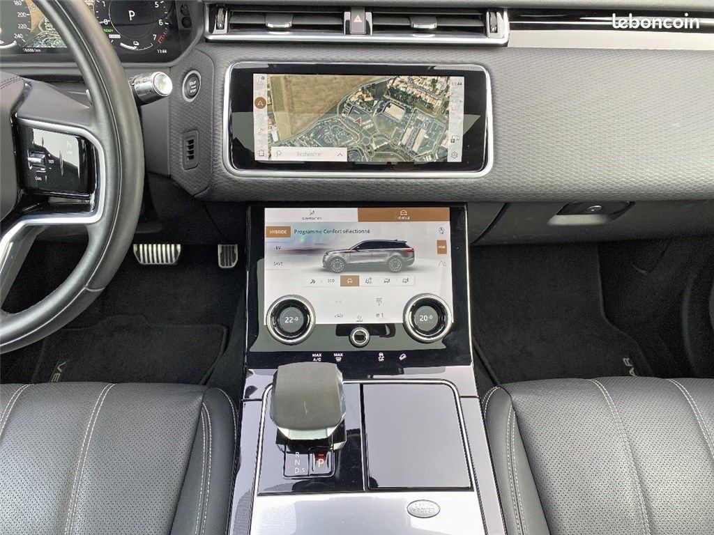Land Rover Range Rover Velar 2.0L P400E PHEV 404CH SE R-Dynamic (image 19)