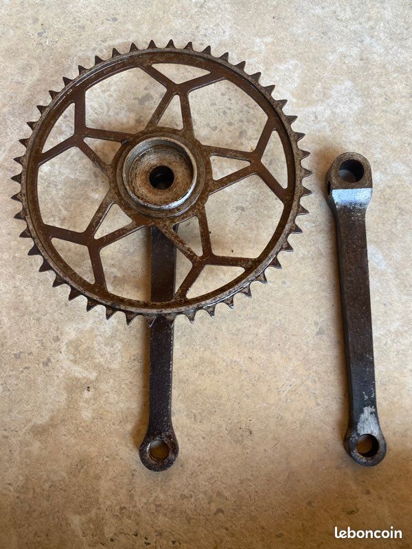 Ancien pédalier acier chromé couronne 46 dents avec pédales vélo vintage RALEIGH