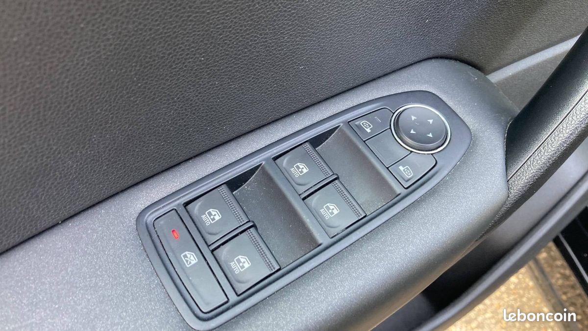 Renault captur e tech full hybrid 145 equilibre (image 17)