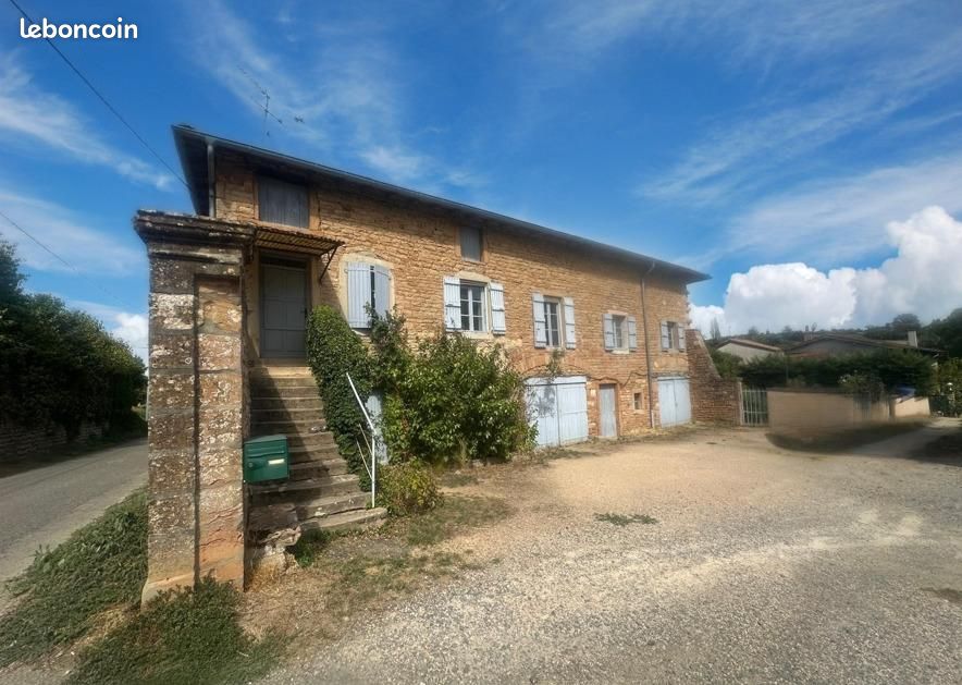 Maison 4 pièces 93 m² · à Prissé · 93 m² · 750 €/mois
