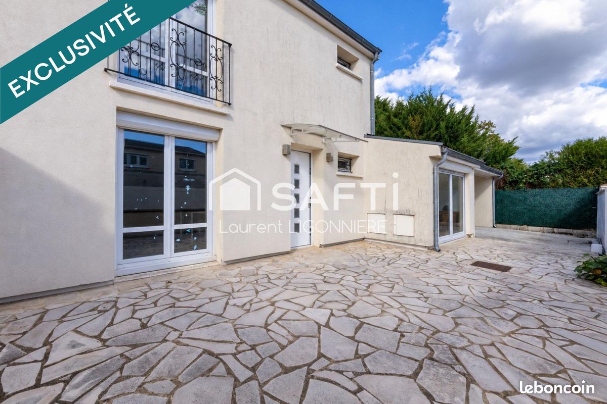 Maison 5 pièces 108 m² · à Lésigny · 108 m² · 349 000 €