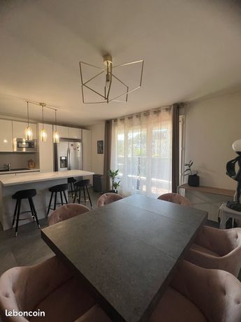 Appartement meublé à louer + parking