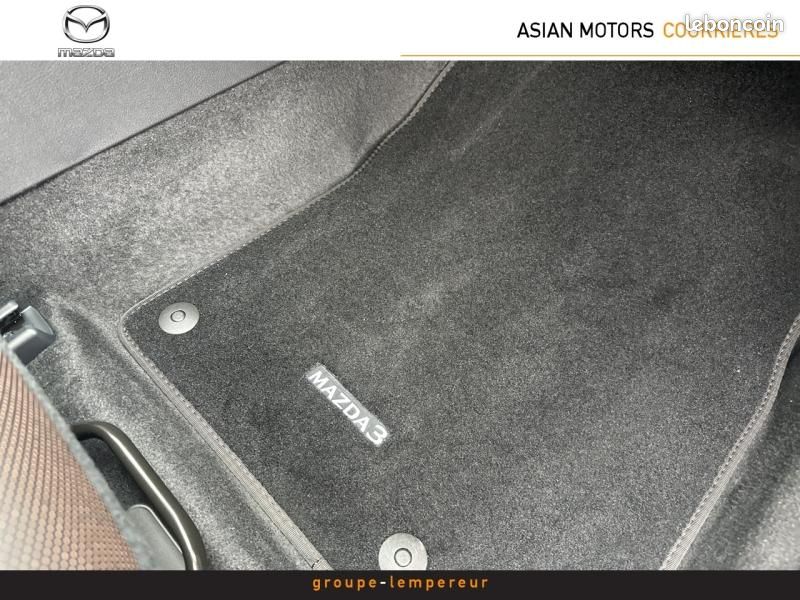 Mazda Mazda 3 Berline 2.0 e-SKYACTIV-X M-Hybrid 186ch Takumi BVA 2025 Euro6e (image 21)