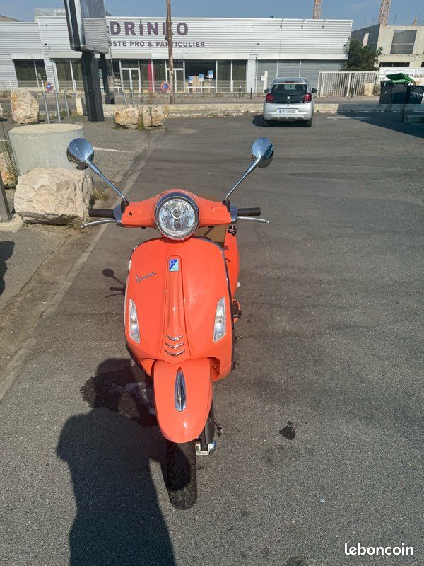 Vespa 125 Vespa Primavera 50 2017 Vespa Primavera 2t 2017 Motos - Main Image