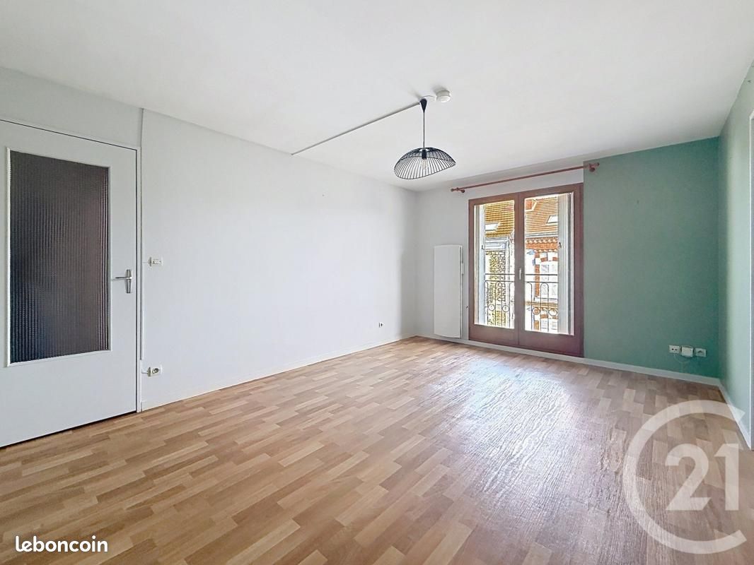 Appartement 2 pièces 38 m² · à Montereau-Fault-Yonne · 38 m² · 115 000 €
