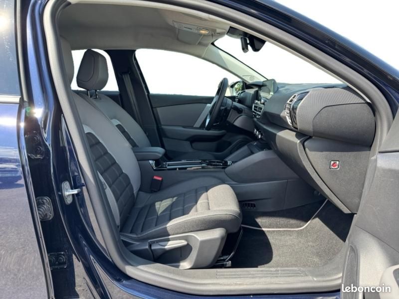 Citroen C4 1.2 Hybride 145ch S&S COLLECTION Automatique (image 9)
