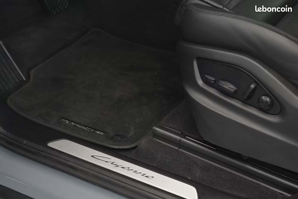 PORSCHE CAYENNE 470ch E-Hybrid - Gris Arctique - LOA possible (image 12)