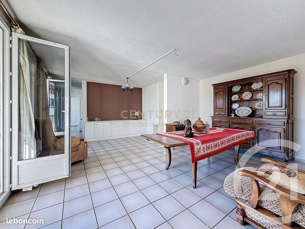 Appartement 4 pièces 103 m² · à Bourgoin-Jallieu · 103 m² · 179 000 €