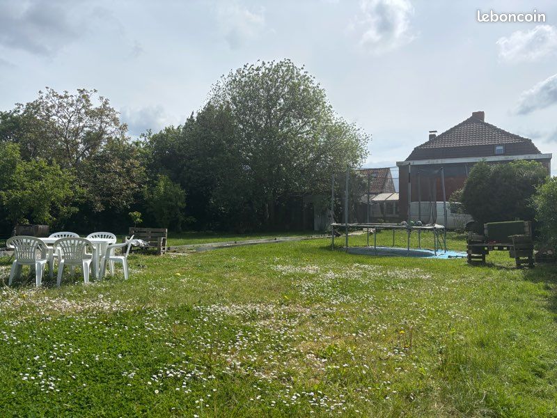 Maison 7 pièces 189 m² · à Blaringhem · 189 m² · 215 000 €