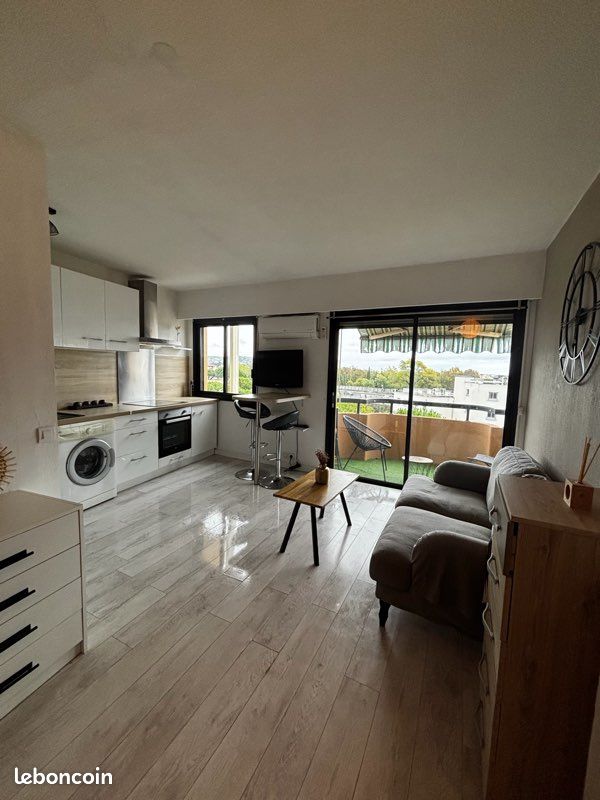 Appartement 2 pièces 29 m² · à Mandelieu-la-Napoule · 29 m² · 800 €/mois