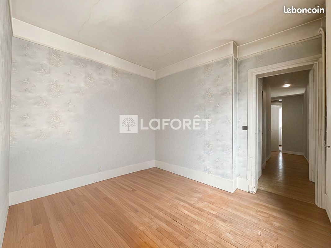 Appartement 2 pièces 33 m² · à Paris · 33 m² · 270 000 €