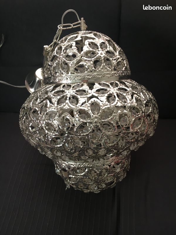Lustre (image 1)