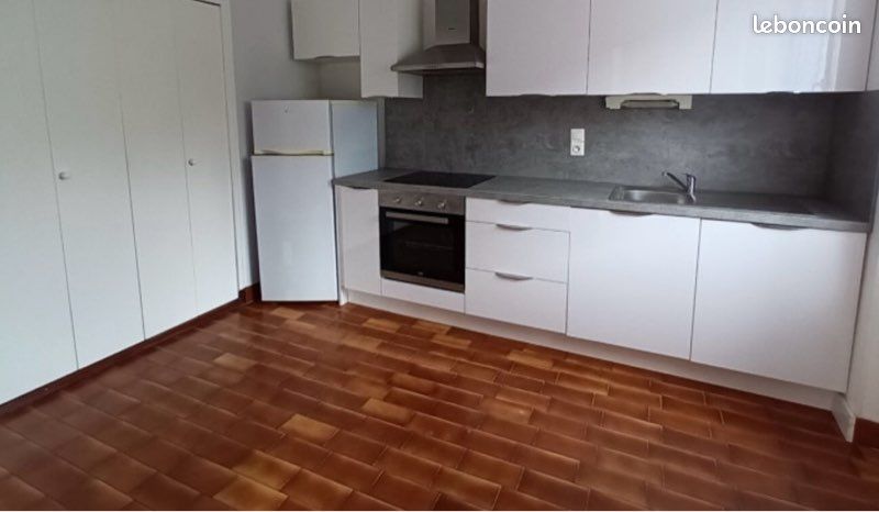 Appartement 4 pièces 85 m² · à Saint-Pierre-en-Faucigny · 85 m² · 1 250 €