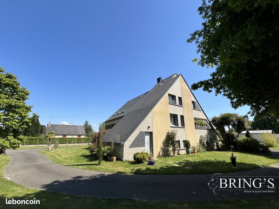 Maison 8 pièces 250 m² · à Châteaubriant · 250 m² · 480 000 €
