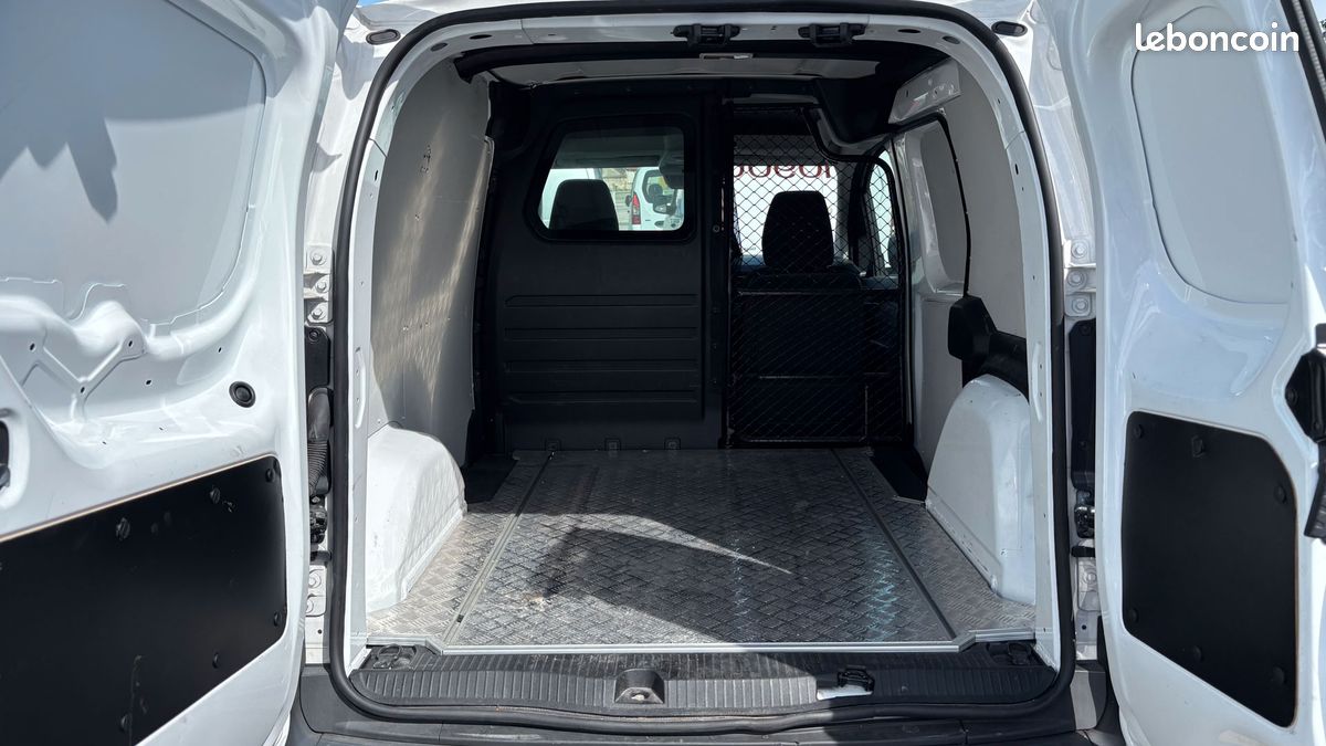 Renault Kangoo Maxi DCI 95 Extra en excellent état (image 4)