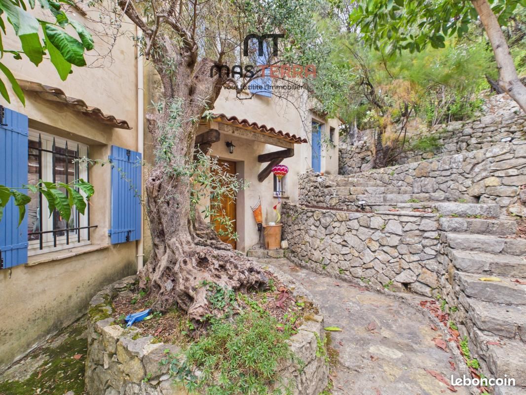 Maison 5 pièces 145 m² · au Bar-sur-Loup · 145,3 m² · 636 000 €
