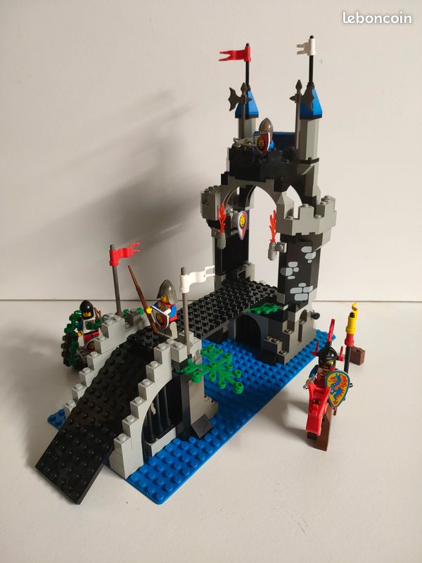 Lego 6078 Castle Royal Drawbridge Jeux Jouets