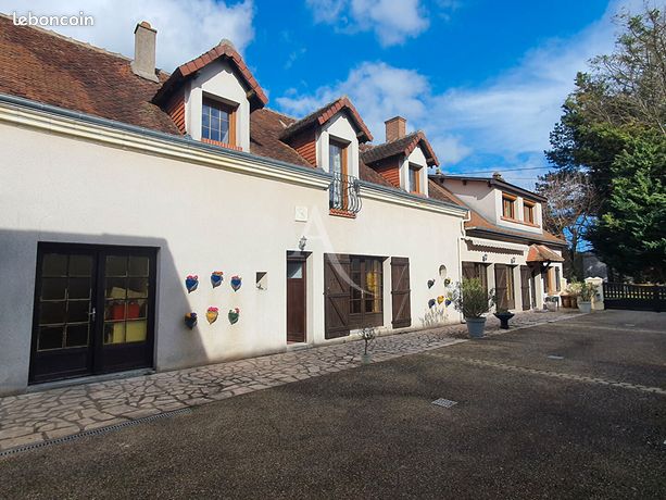 Longère 7 pièces 180 m²