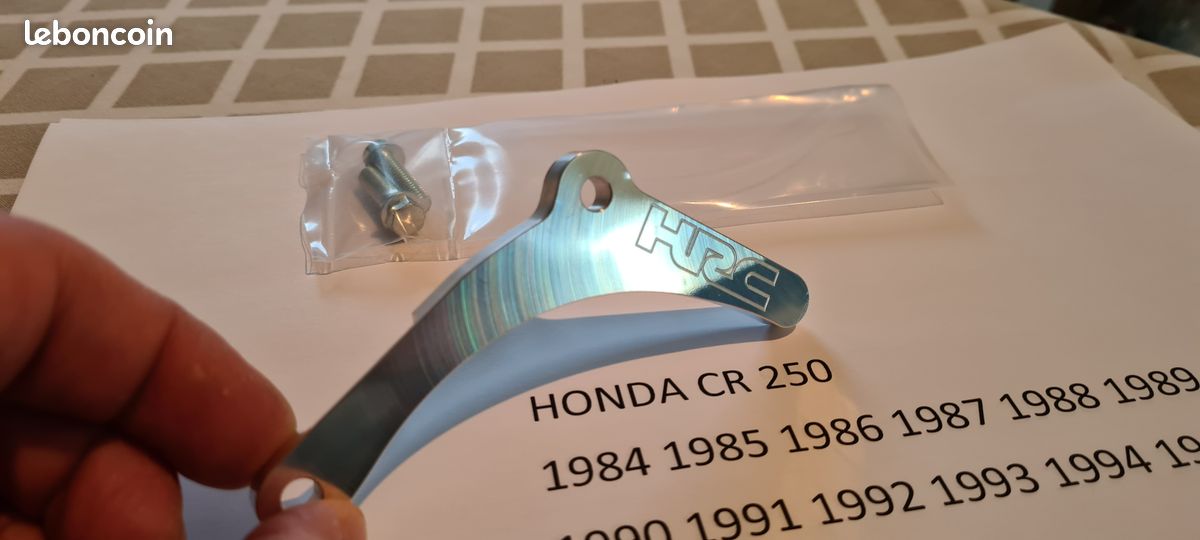Cr 250 1984 85 86 87 88 89 90 91 92 93 94 95 96 97 98 99 2000 01 guide chaine hrc neuf pour honda (image 2)