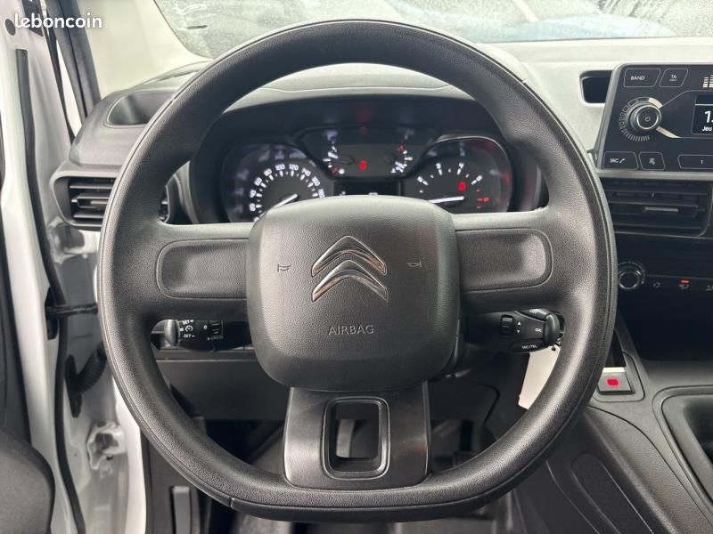 Citroen Berlingo Van M 650kg BlueHDi 100 Cabine Extenso 3 places Pack Driver Connect / GALLERIE / 12 (image 12)