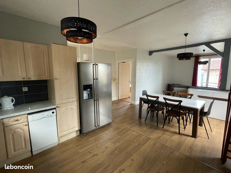 Appartement 2 pièces 77 m² · à Valserhône · 77 m² · 950 €/mois