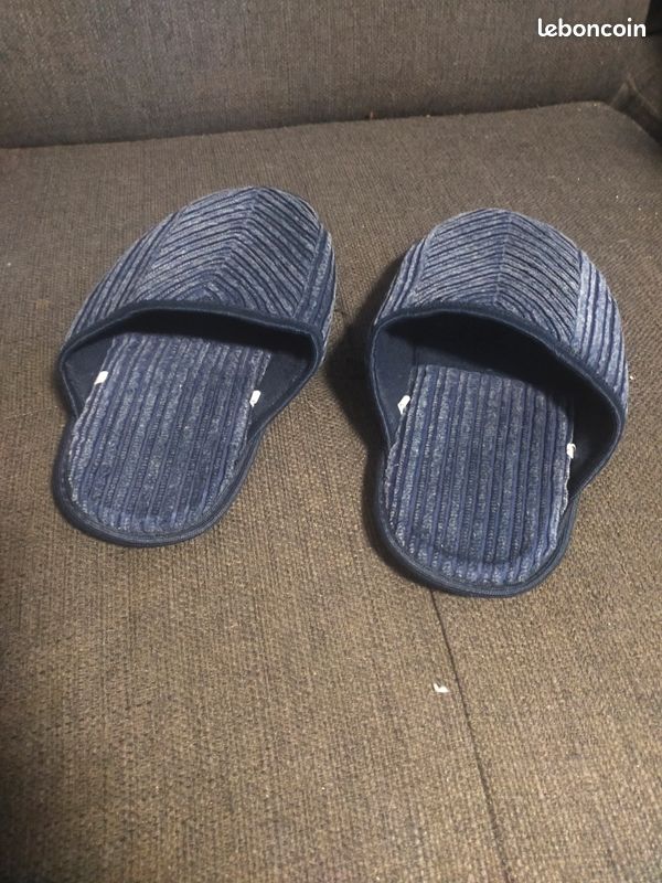 Chaussons homme neufs T 42 bleu (image 2)