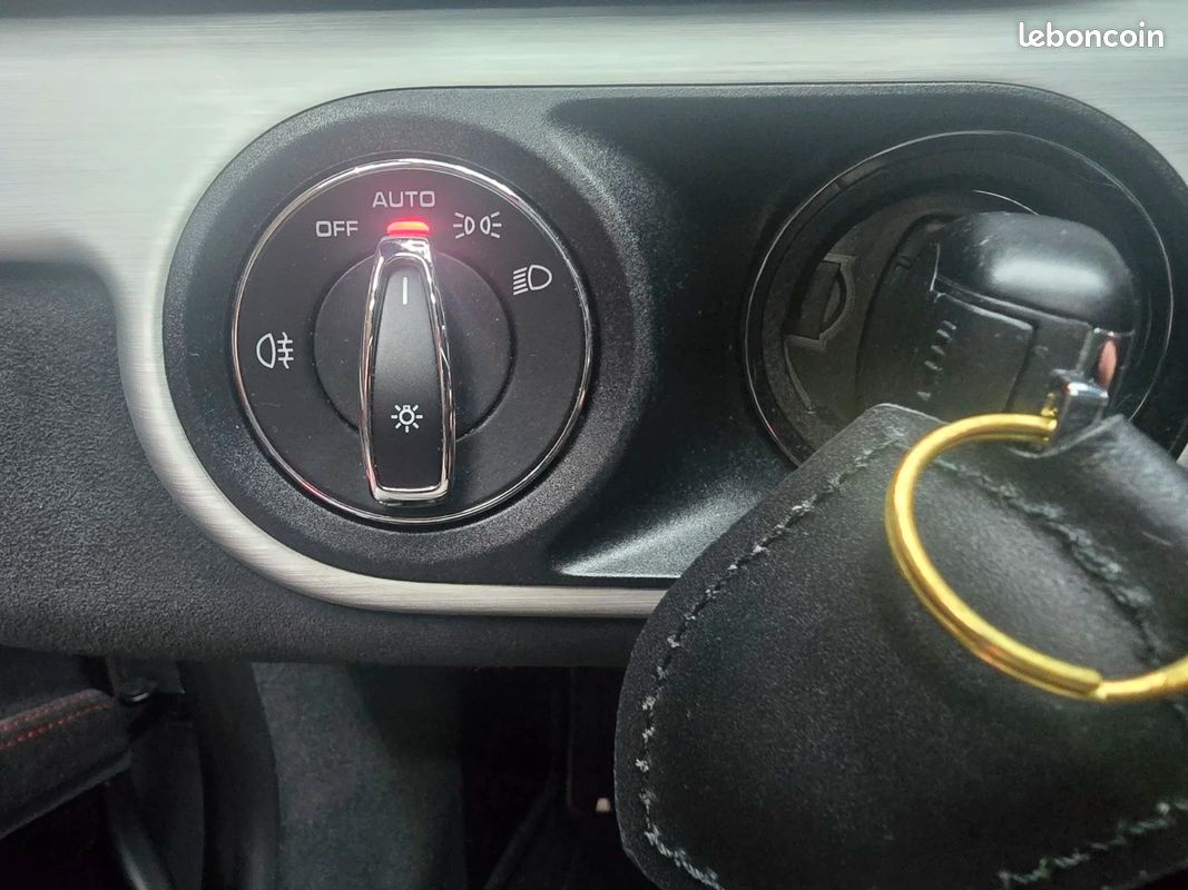 PORSCHE CAYMAN GT4 3.8i 385 (image 22)