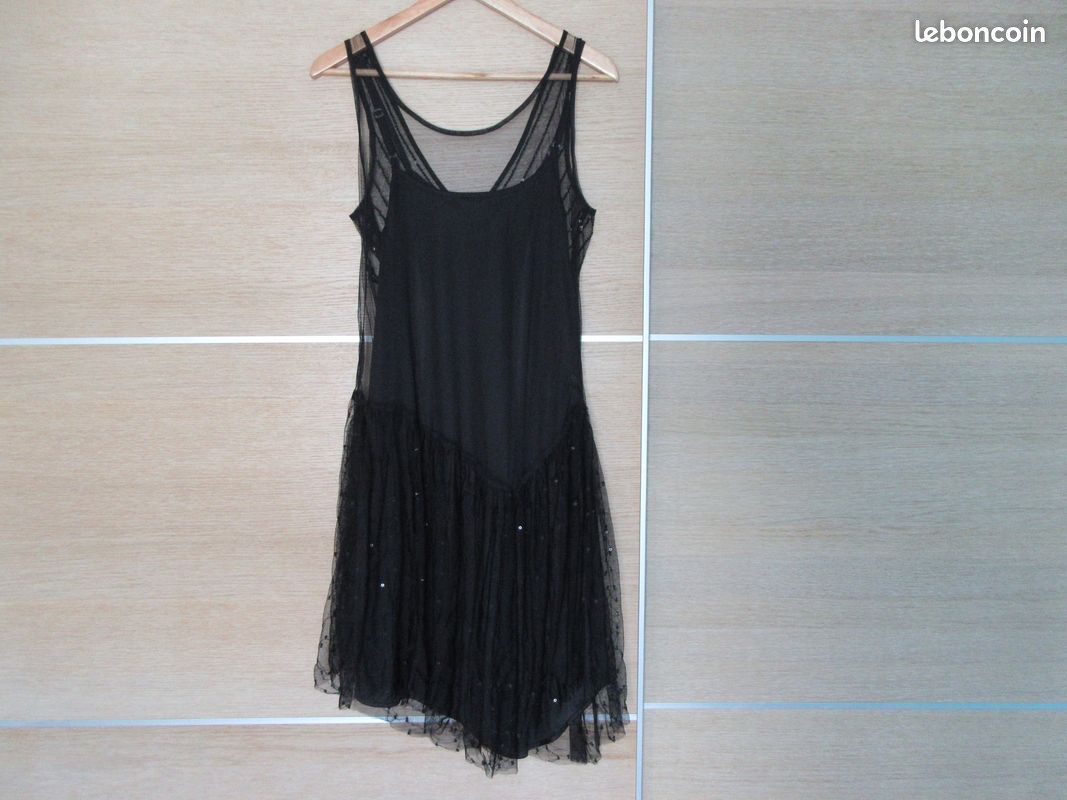 Robe Noire Cache Cache Robe SoirÃ©e Robe Chic Robe De SoirÃ©e Courte