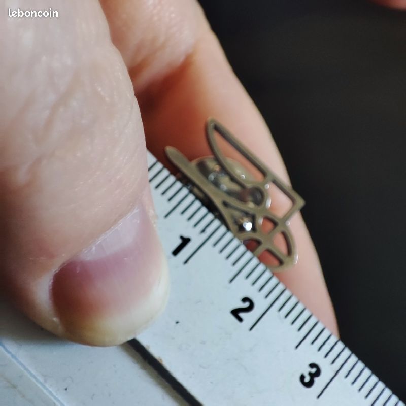 Broche Bijou Tryzub (Trident) Ukrainien En Or 14 Carats (585) - Ornement Féminin, Symbole De L'Ukraine