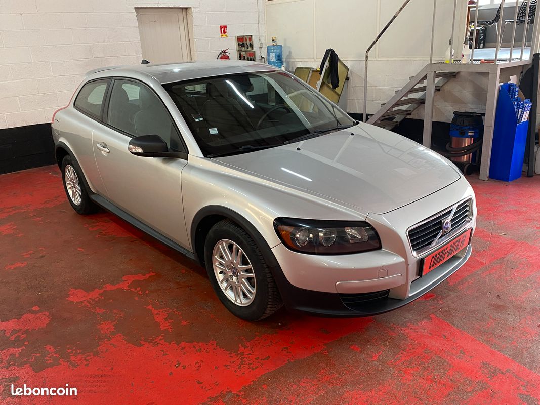 Volvo C30 1,6 D kinetic (image 1)