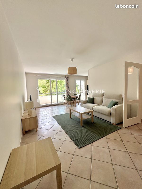 Appartement 3 pièces 79 m² · à Annecy · 79 m² · 1 750 €
