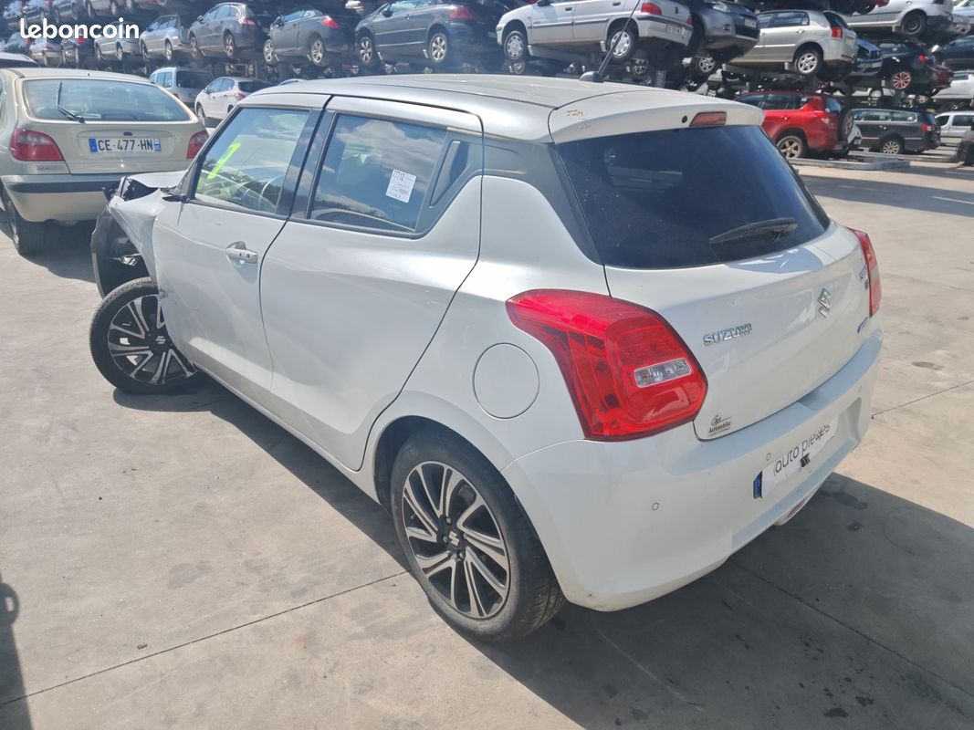 Suzuki swift 1.2i 16v hybrid (image 4)