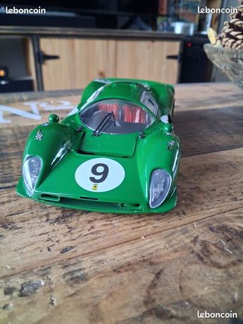Ferrari 330 P4 #33 Jaune échelle 1/18 - UH, Sans Boîte, état Correct (A1)
