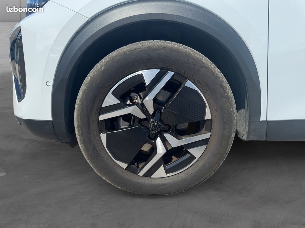 PEUGEOT 2008 1.2 HYBRID 145 GT EXCLUSIVE E-DCS 136Ch Garantie 12 mois (image 15)