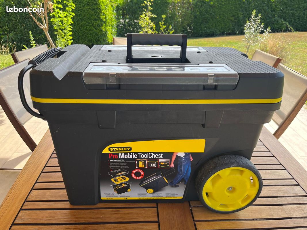 Coffre à outils Stanley (image 1)