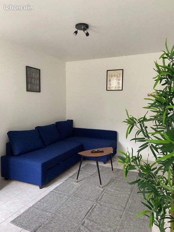 Appartement 1 pièce 27 m² · à Les Lilas · 27 m² · 980 €