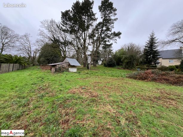 Terrain 1000 m² PLOUAY