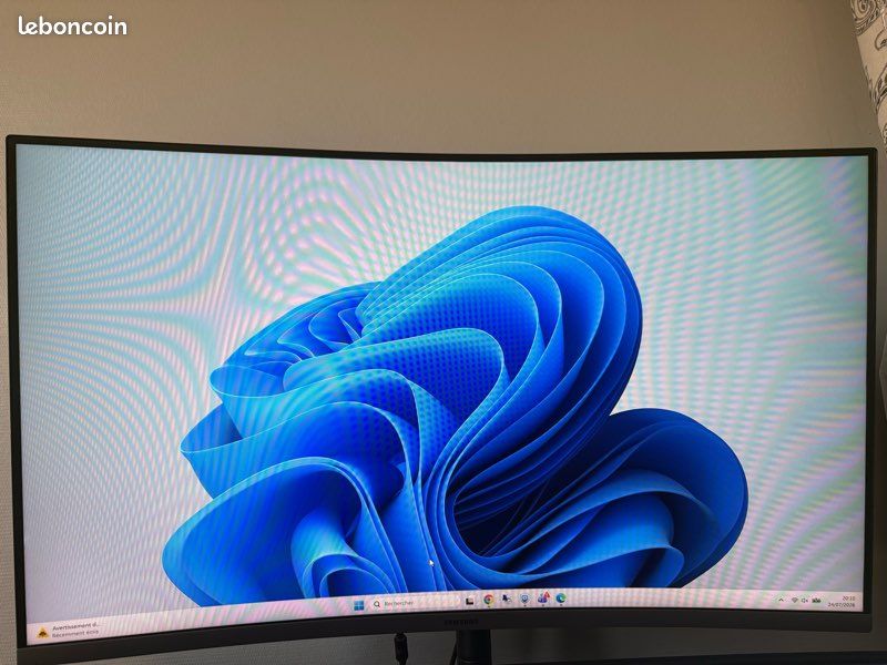 SAMSUNG C32R500FHR 32 incurvé (image 1)