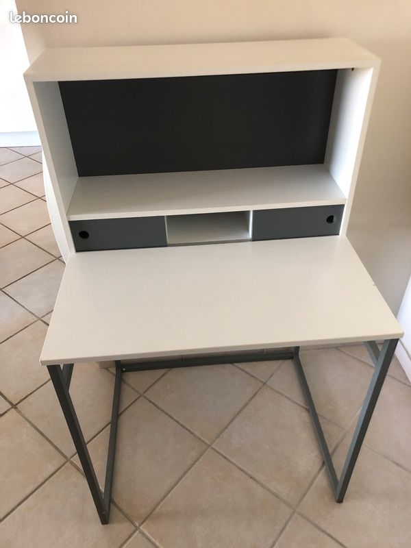 Bureau (image 2)