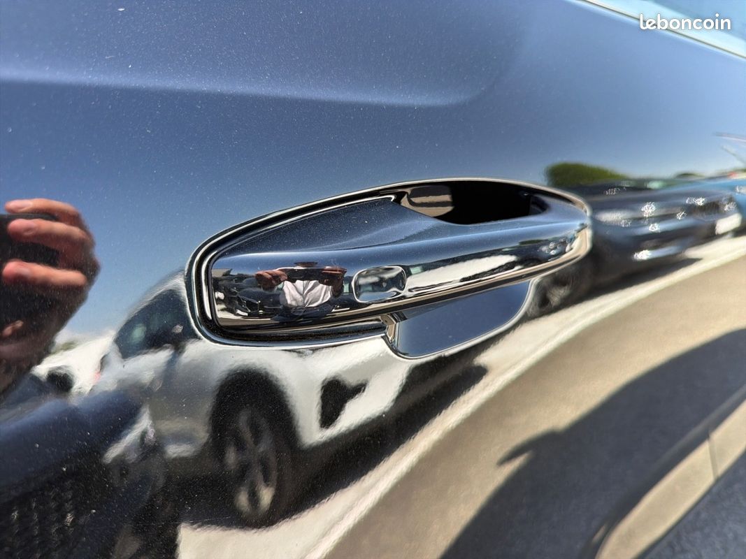 VOLVO XC40 B3 163 ch DCT7 Ultimate (image 10)