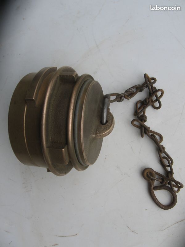 Bouchon de citerne (image 4)