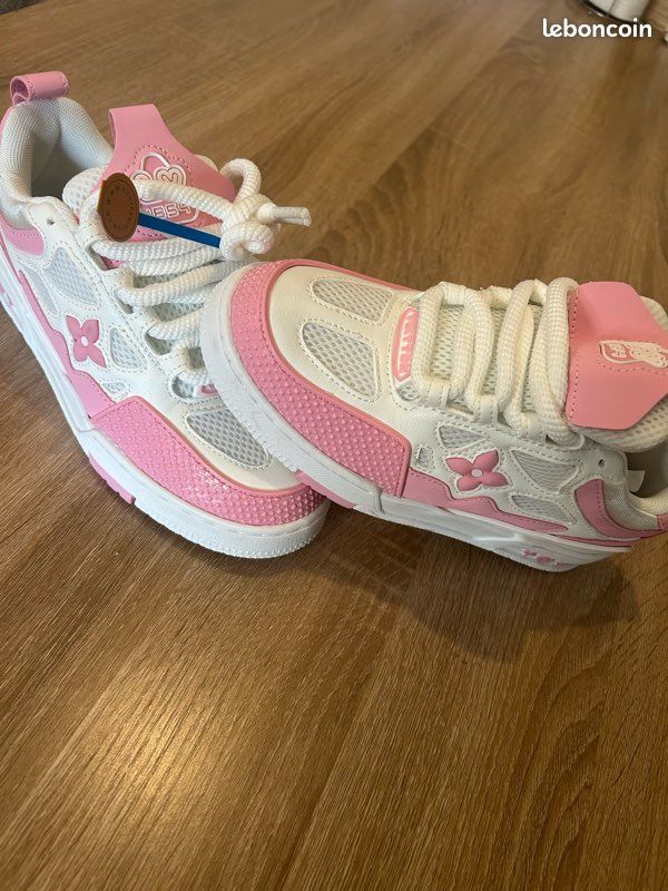 Chaussures rose et blanche 38 Chaussures