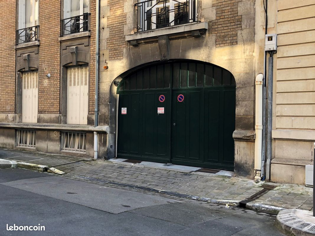 Parking 15 m² · à Reims · 15 m² · 145 €/mois