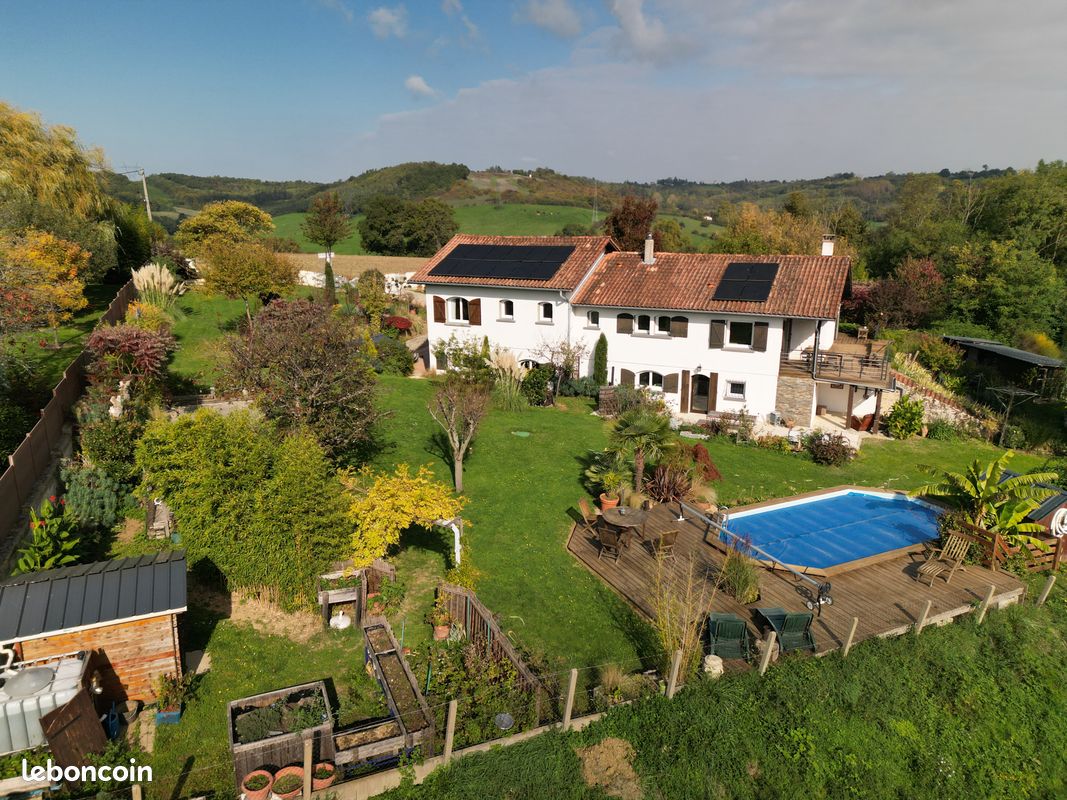 Maison 7 pièces 184 m² · à Chaponnay · 184 m² · 547 000 €