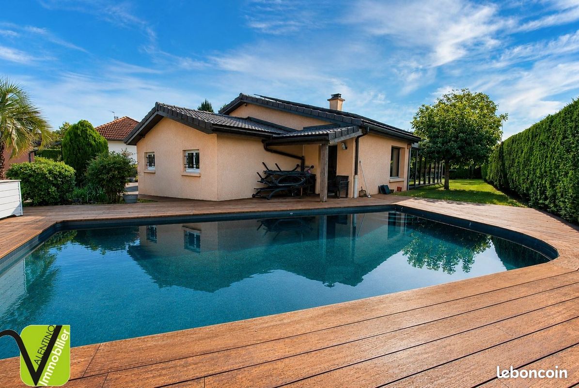 Maison 7 pièces 147 m² · à Genas · 147 m² · 582 000 €